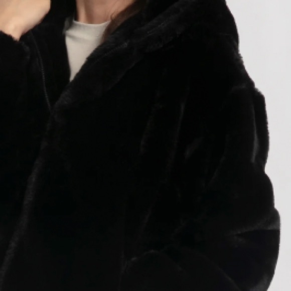 Black Faux Fur Soft Comfy Teddy Bomber Zip Front Hood Winter Jacket Coat OS - Picture 2 of 4